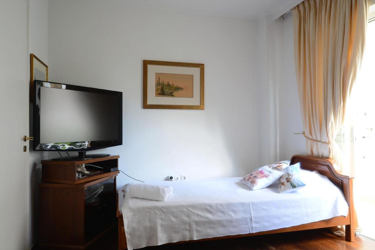 Luxury Apartment Demokratias Atenas Exterior foto