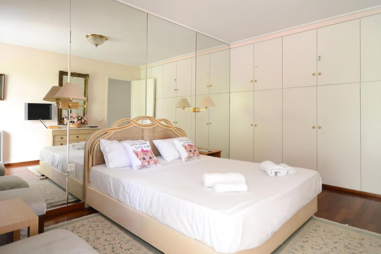 Luxury Apartment Demokratias Atenas Exterior foto